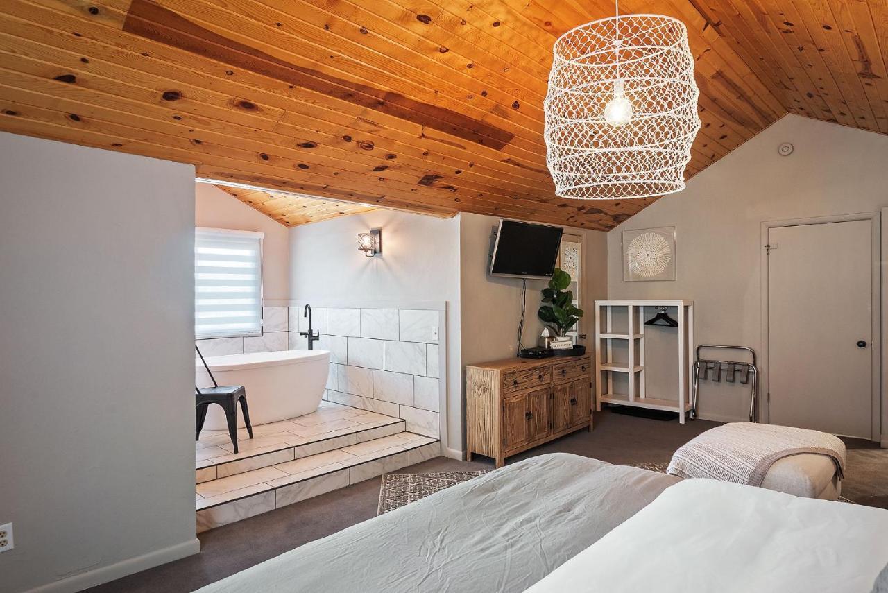 Black Forest Inn Bed & Breakfast Рапид-Сити Экстерьер фото